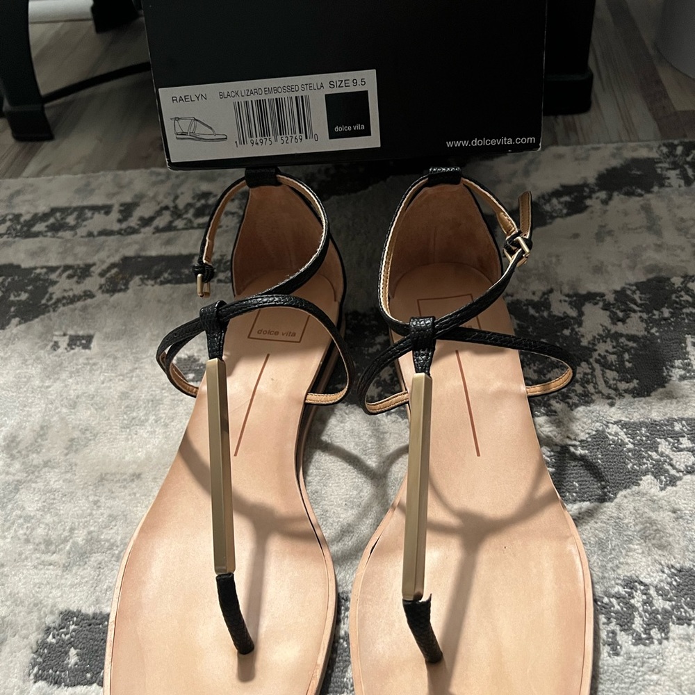 Dolce Vita Sandals - Picture 4 of 4